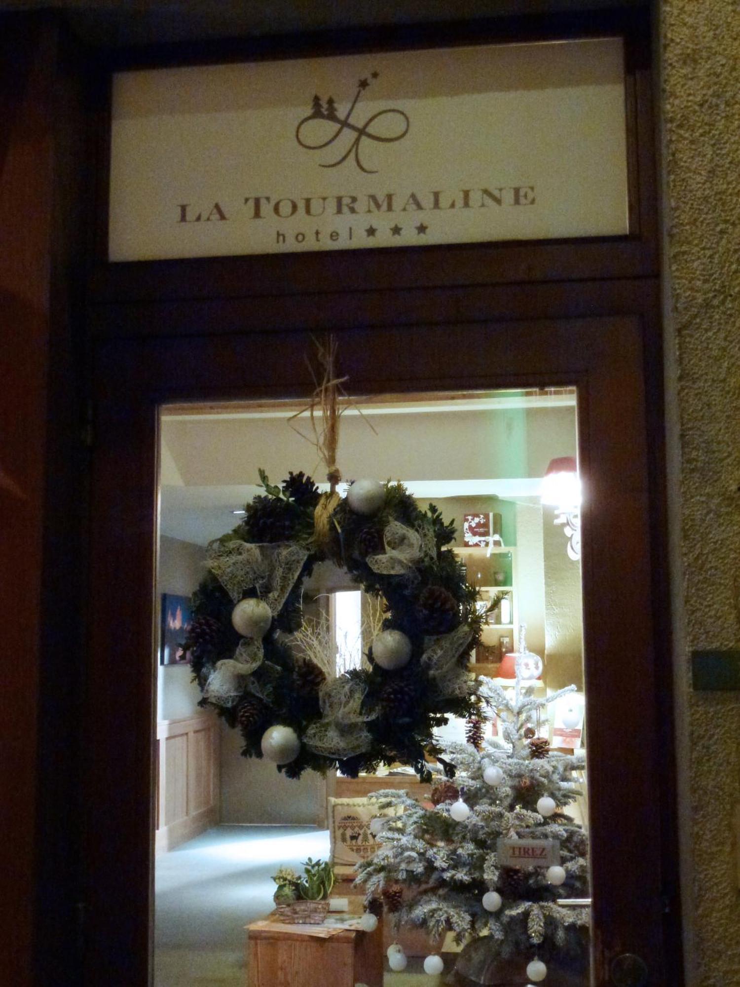 Hotel Restaurant La Tourmaline ลาปลาญ ภายนอก รูปภาพ